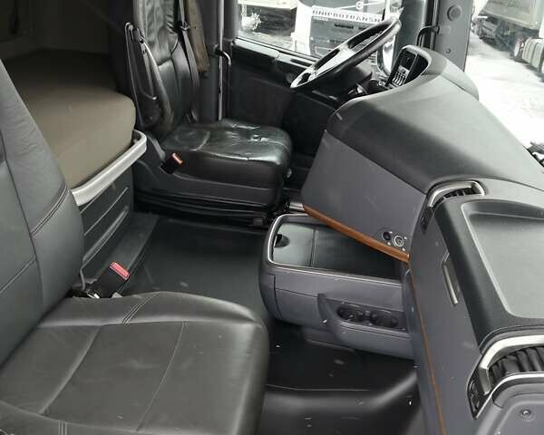 Серый Сканиа R 580, объемом двигателя 16.35 л и пробегом 708 тыс. км за 64742 $, фото 25 на Automoto.ua