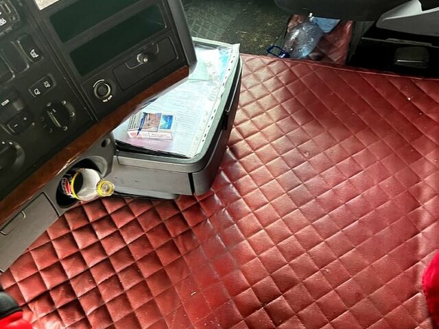 Красный Сканиа Р, объемом двигателя 11 л и пробегом 0 тыс. км за 25000 $, фото 11 на Automoto.ua