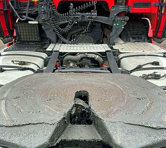 Красный Сканиа Р, объемом двигателя 12.9 л и пробегом 845000 тыс. км за 46500 $, фото 8 на Automoto.ua