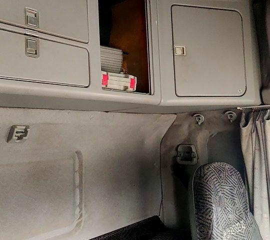 Сірий Сканіа R, об'ємом двигуна 11.7 л та пробігом 500 тис. км за 10000 $, фото 4 на Automoto.ua