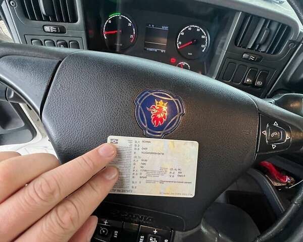 Сканиа  G420 2010 в Стрые на Automoto.ua Белый Сканиа  G420, объемом двигателя 11.71 л и пробегом 810 тыс. км за 20000 $, фото 6 на Automoto.ua