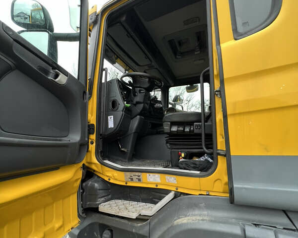 Желтый Сканиа G400, объемом двигателя 12.74 л и пробегом 300 тыс. км за 57000 $, фото 11 на Automoto.ua