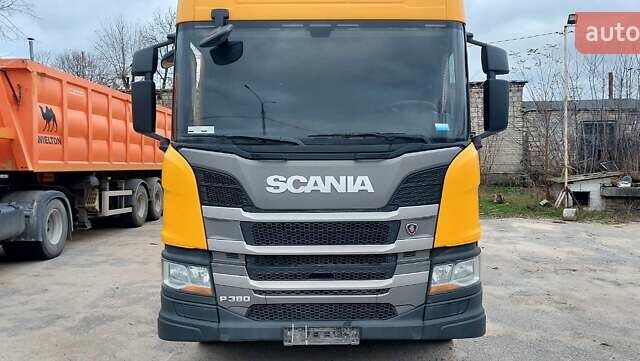 Желтый Сканиа P380 CB8X4EHZ, объемом двигателя 12.74 л и пробегом 300 тыс. км за 93118 $, фото 3 на Automoto.ua