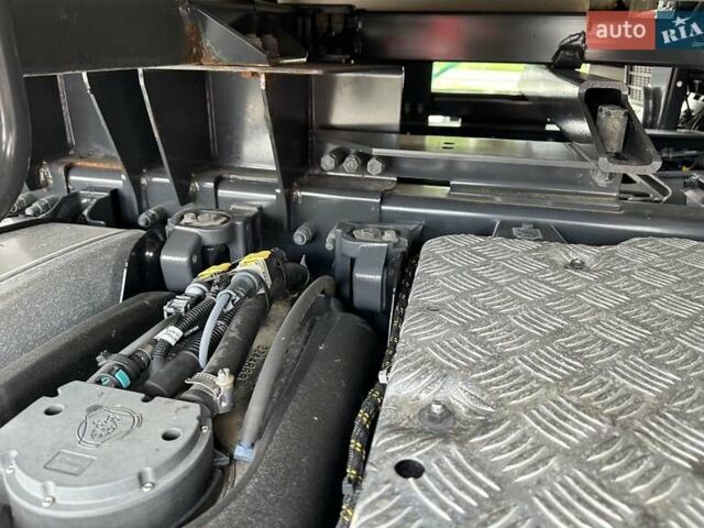 Белый Сканиа R 410, объемом двигателя 0 л и пробегом 725 тыс. км за 72303 $, фото 8 на Automoto.ua