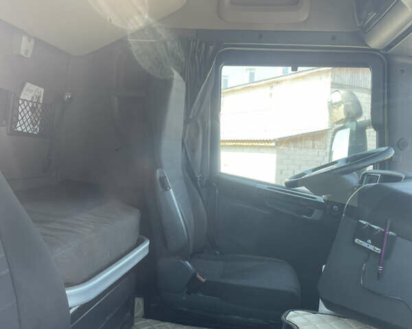 Белый Сканиа R 410, объемом двигателя 0 л и пробегом 988 тыс. км за 22000 $, фото 6 на Automoto.ua
