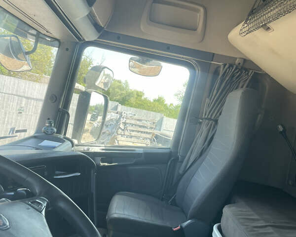 Белый Сканиа R 410, объемом двигателя 0 л и пробегом 988 тыс. км за 22000 $, фото 9 на Automoto.ua