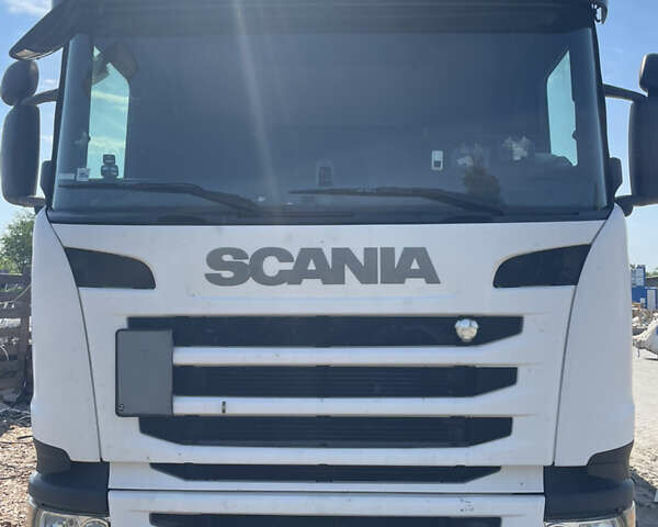 Белый Сканиа R 410, объемом двигателя 0 л и пробегом 988 тыс. км за 22000 $, фото 2 на Automoto.ua