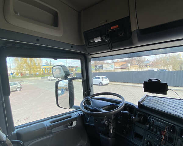 Черный Сканиа R 410, объемом двигателя 12.7 л и пробегом 1000 тыс. км за 25000 $, фото 9 на Automoto.ua