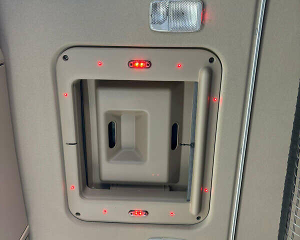 Красный Сканиа R 410, объемом двигателя 12.7 л и пробегом 700 тыс. км за 34000 $, фото 62 на Automoto.ua