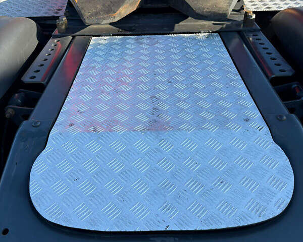 Красный Сканиа R 410, объемом двигателя 12.7 л и пробегом 700 тыс. км за 34000 $, фото 34 на Automoto.ua