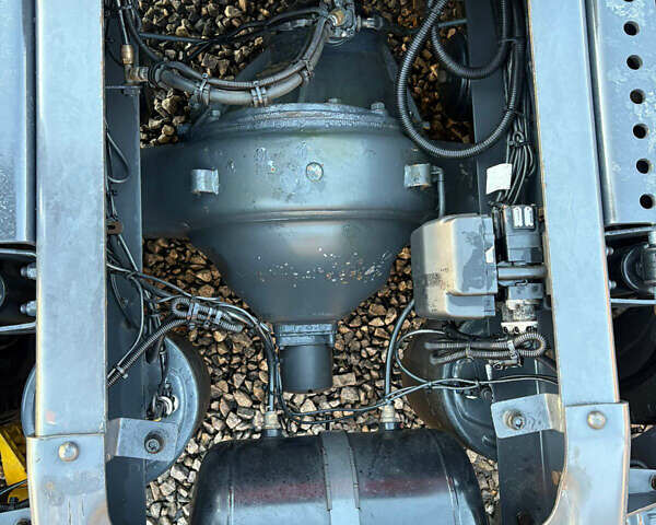 Красный Сканиа R 410, объемом двигателя 12.7 л и пробегом 700 тыс. км за 34000 $, фото 12 на Automoto.ua