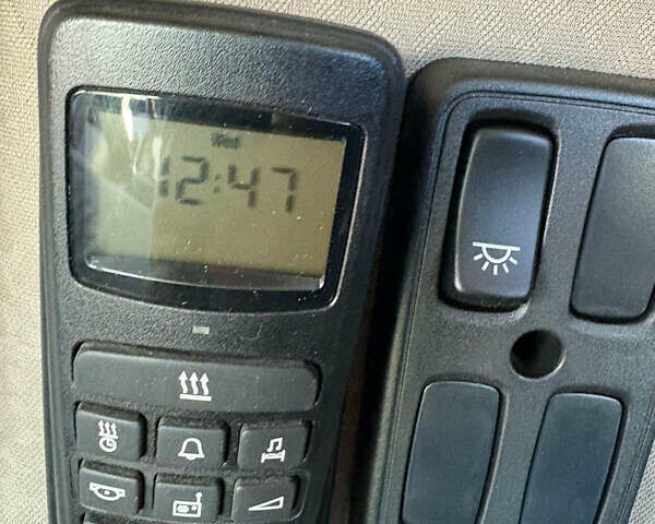 Красный Сканиа R 410, объемом двигателя 12.7 л и пробегом 700 тыс. км за 34000 $, фото 64 на Automoto.ua