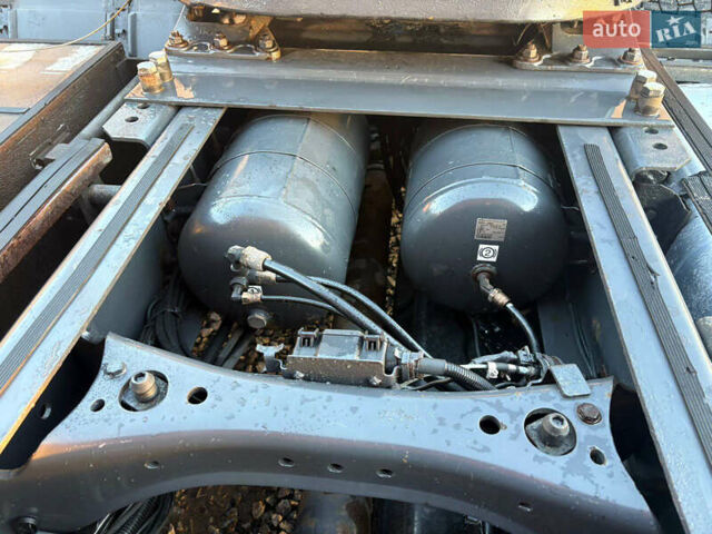 Красный Сканиа R 410, объемом двигателя 12.7 л и пробегом 700 тыс. км за 34000 $, фото 19 на Automoto.ua