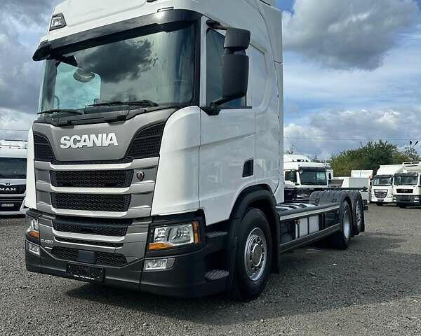 Белый Сканиа R 450, объемом двигателя 12.8 л и пробегом 612 тыс. км за 74900 $, фото 7 на Automoto.ua
