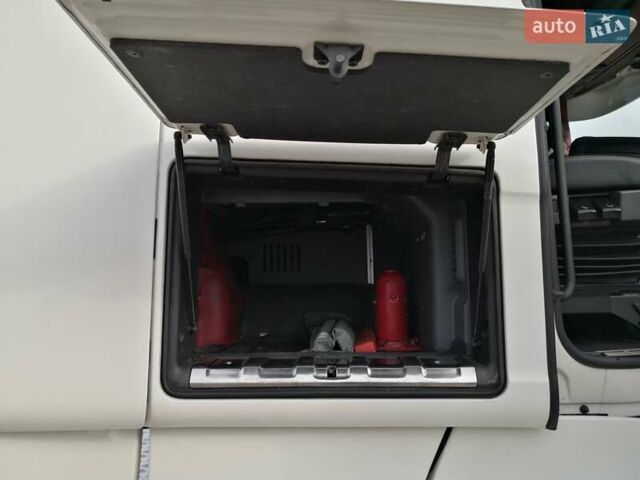 Белый Сканиа R 450, объемом двигателя 12.74 л и пробегом 829 тыс. км за 41177 $, фото 9 на Automoto.ua