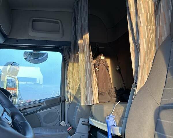 Белый Сканиа R 450, объемом двигателя 12 л и пробегом 800 тыс. км за 28888 $, фото 3 на Automoto.ua