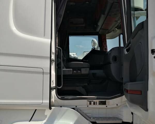 Белый Сканиа R 450, объемом двигателя 12.74 л и пробегом 829 тыс. км за 41177 $, фото 25 на Automoto.ua