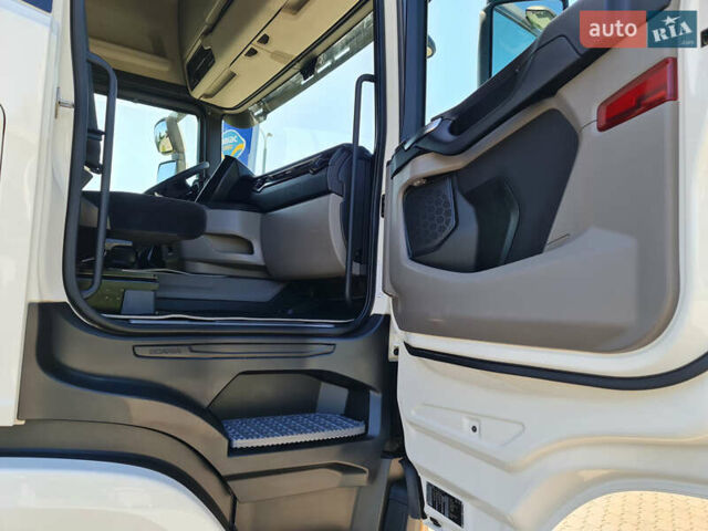 Білий Сканіа R 450, об'ємом двигуна 12.7 л та пробігом 673 тис. км за 58800 $, фото 22 на Automoto.ua