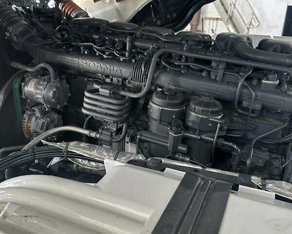 Белый Сканиа R 450, объемом двигателя 0 л и пробегом 1 тыс. км за 36635 $, фото 9 на Automoto.ua
