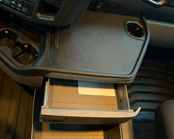 Білий Сканіа R 450, об'ємом двигуна 12.7 л та пробігом 590 тис. км за 45700 $, фото 56 на Automoto.ua