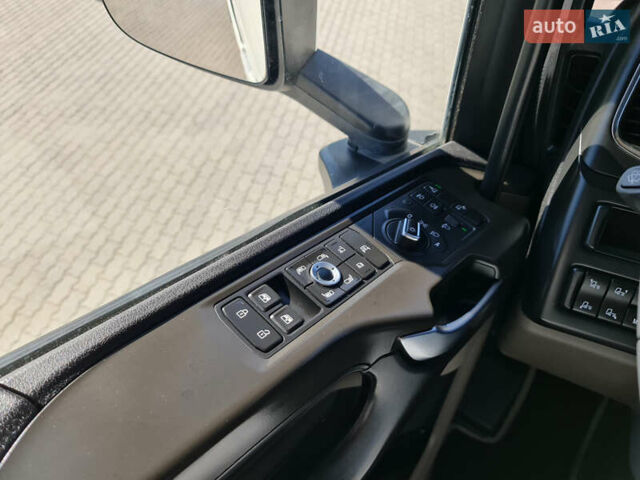 Белый Сканиа R 450, объемом двигателя 12.7 л и пробегом 673 тыс. км за 58800 $, фото 31 на Automoto.ua