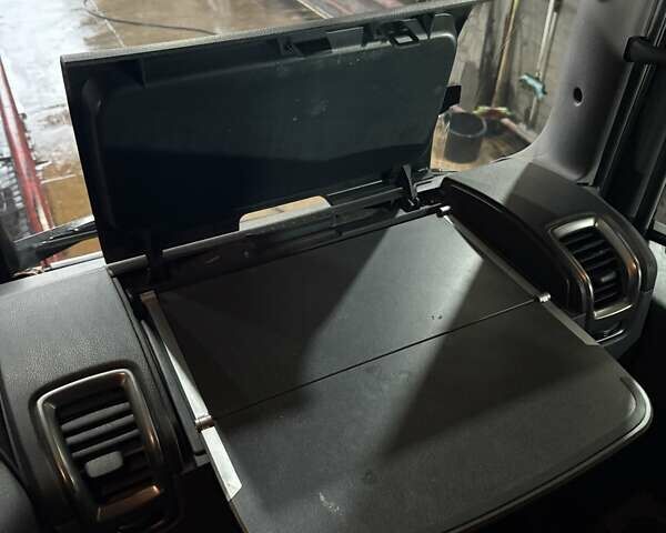 Черный Сканиа R 450, объемом двигателя 12.7 л и пробегом 803 тыс. км за 38646 $, фото 38 на Automoto.ua