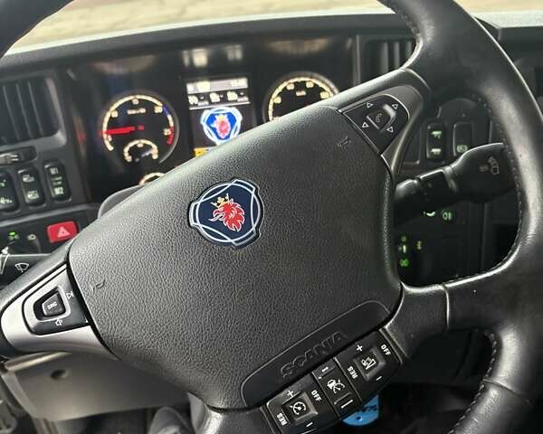 Черный Сканиа R 450, объемом двигателя 12.7 л и пробегом 803 тыс. км за 38646 $, фото 28 на Automoto.ua