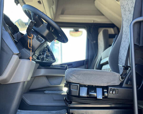 Красный Сканиа R 450, объемом двигателя 0 л и пробегом 717 тыс. км за 49700 $, фото 7 на Automoto.ua