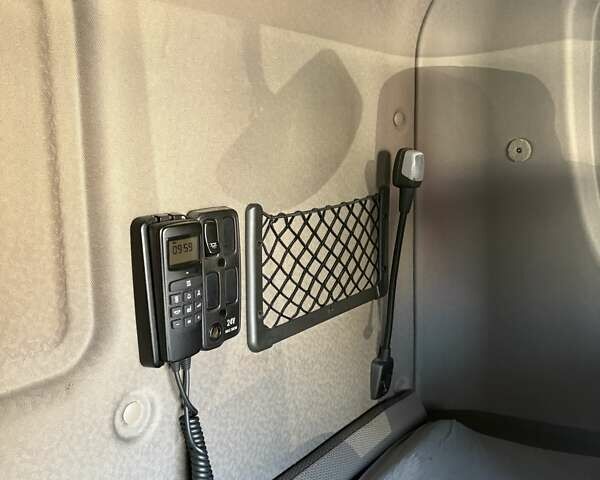 Синий Сканиа R 450, объемом двигателя 12.7 л и пробегом 535 тыс. км за 37872 $, фото 7 на Automoto.ua