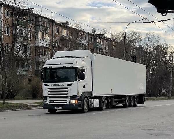 Белый Сканиа R 490, объемом двигателя 12.7 л и пробегом 591 тыс. км за 27000 $, фото 2 на Automoto.ua