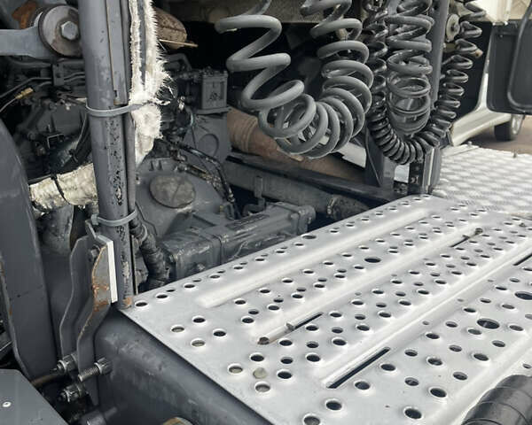 Белый Сканиа R 490, объемом двигателя 12.74 л и пробегом 812 тыс. км за 27700 $, фото 35 на Automoto.ua