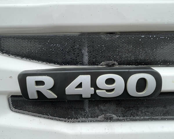 Белый Сканиа R 490, объемом двигателя 12.74 л и пробегом 812 тыс. км за 27700 $, фото 8 на Automoto.ua