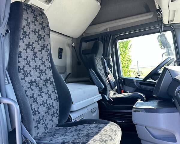 Белый Сканиа S 450, объемом двигателя 12.7 л и пробегом 898 тыс. км за 47200 $, фото 12 на Automoto.ua