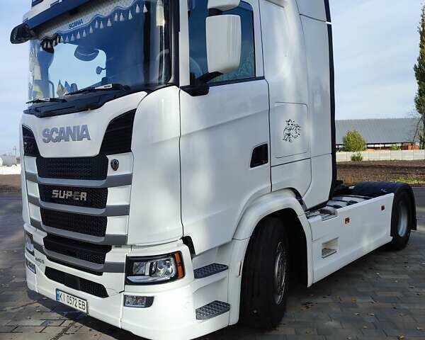 Білий Сканіа S 500, об'ємом двигуна 12.76 л та пробігом 410 тис. км за 100000 $, фото 30 на Automoto.ua