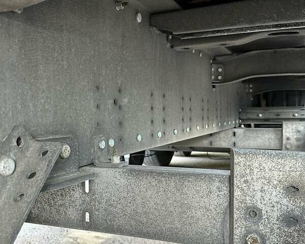 Білий Шмітц Каргобулл C01, об'ємом двигуна 0 л та пробігом 333 тис. км за 16500 $, фото 24 на Automoto.ua