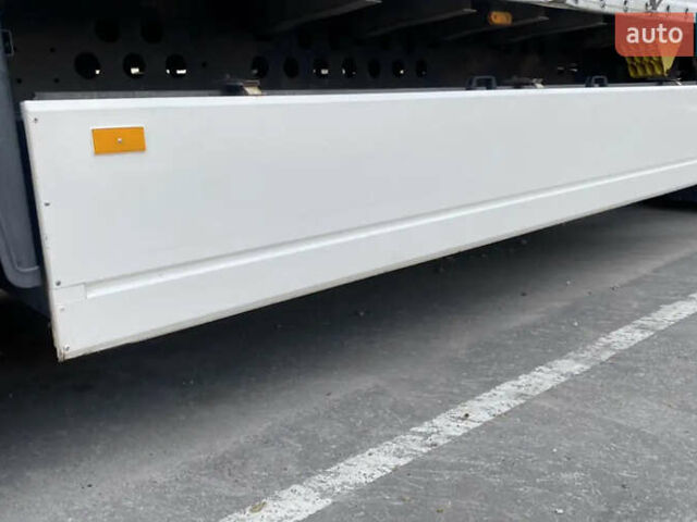 Черный Шмитц Каргобулл C01, объемом двигателя 0 л и пробегом 700 тыс. км за 10799 $, фото 8 на Automoto.ua