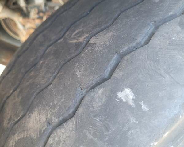 Черный Шмитц Каргобулл C01, объемом двигателя 0 л и пробегом 600 тыс. км за 11200 $, фото 6 на Automoto.ua