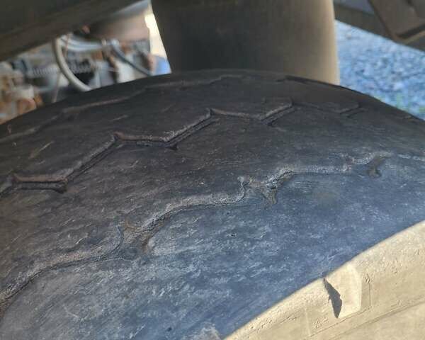 Черный Шмитц Каргобулл C01, объемом двигателя 0 л и пробегом 600 тыс. км за 11200 $, фото 2 на Automoto.ua