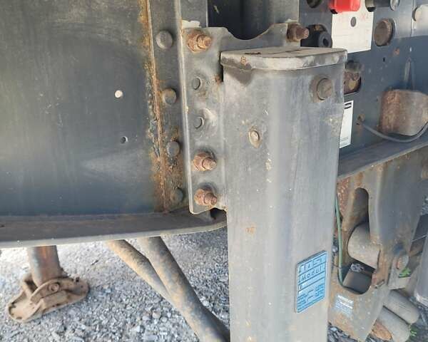 Черный Шмитц Каргобулл C01, объемом двигателя 0 л и пробегом 600 тыс. км за 11200 $, фото 7 на Automoto.ua