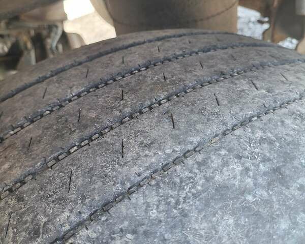 Черный Шмитц Каргобулл C01, объемом двигателя 0 л и пробегом 600 тыс. км за 11200 $, фото 4 на Automoto.ua