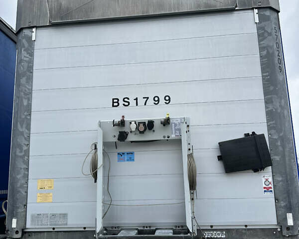 Шмітц Каргобулл C01 2016 у Житомирі на Automoto.ua Шмітц Каргобулл C01, об'ємом двигуна 0 л та пробігом 500 тис. км за 15700 $, фото 32 на Automoto.ua