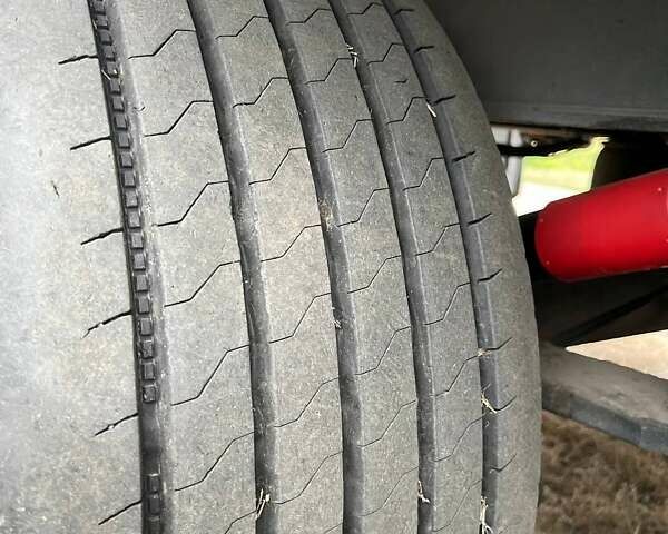 Сірий Шмітц Каргобулл C01, об'ємом двигуна 0 л та пробігом 0 тис. км за 6800 $, фото 5 на Automoto.ua