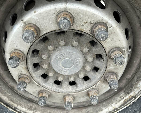 Серый Шмитц Каргобулл C01, объемом двигателя 0 л и пробегом 100 тыс. км за 5400 $, фото 2 на Automoto.ua