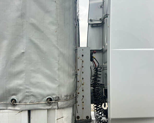 Серый Шмитц Каргобулл C01, объемом двигателя 0 л и пробегом 100 тыс. км за 6100 $, фото 3 на Automoto.ua