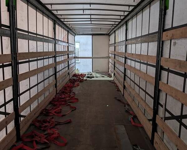 Сірий Шмітц Каргобулл C01, об'ємом двигуна 0 л та пробігом 0 тис. км за 10200 $, фото 6 на Automoto.ua