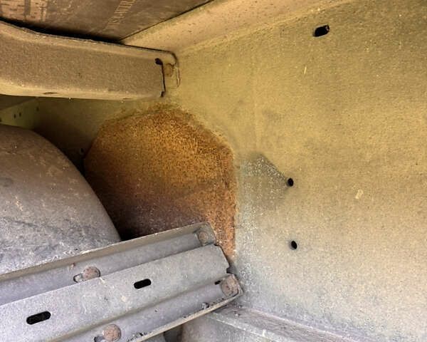 Шмитц Каргобулл C01 2007 в Здолбунове на Automoto.ua Серый Шмитц Каргобулл C01, объемом двигателя 0 л и пробегом 0 тыс. км за 5500 $, фото 15 на Automoto.ua