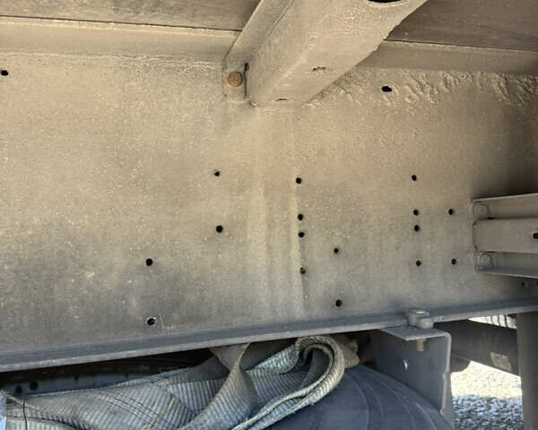 Серый Шмитц Каргобулл C01, объемом двигателя 0 л и пробегом 0 тыс. км за 7500 $, фото 1 на Automoto.ua