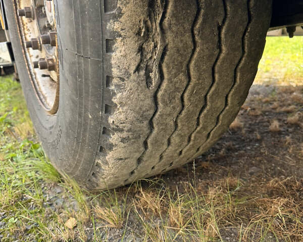 Шмитц Каргобулл C01 2007 в Здолбунове на Automoto.ua Серый Шмитц Каргобулл C01, объемом двигателя 0 л и пробегом 0 тыс. км за 5500 $, фото 5 на Automoto.ua