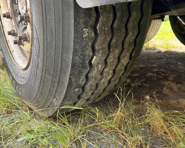 Шмитц Каргобулл C01 2007 в Здолбунове на Automoto.ua Серый Шмитц Каргобулл C01, объемом двигателя 0 л и пробегом 0 тыс. км за 5500 $, фото 6 на Automoto.ua