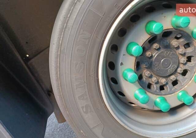 Серый Шмитц Каргобулл C01, объемом двигателя 0 л и пробегом 200 тыс. км за 8800 $, фото 3 на Automoto.ua